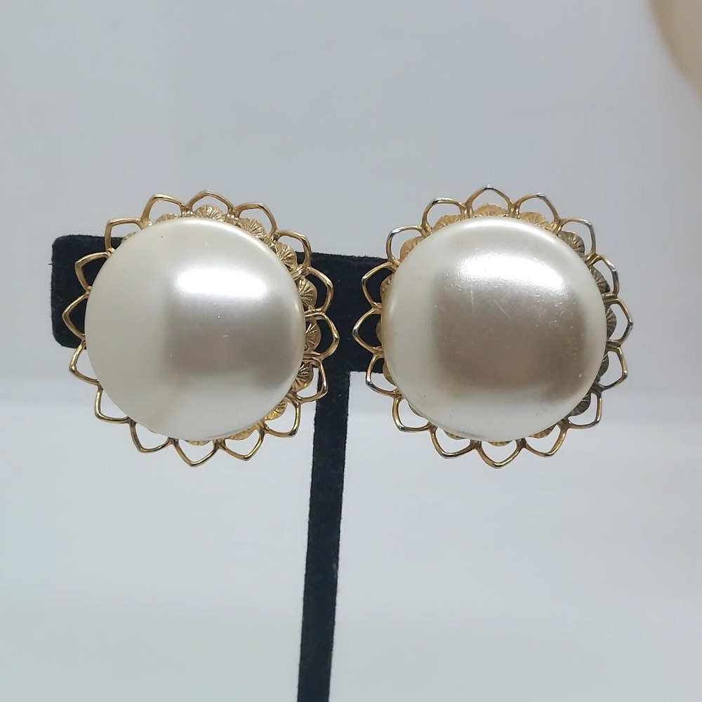 Vintage Judy Lee Gold‎ Tone Faux Pearl Clip On Earrings